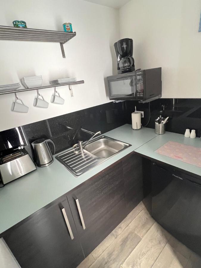 Fitzy'S Bunker - Modern Beach Apartment Ardglass Exterior photo